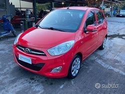 Rosso Usata 2011 Hyundai i10 Style Due volumi | 3900 €