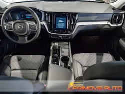 Argento Usata 2023 Volvo V60 Core Station wagon | 39.200 € (Ottimo prezzo)