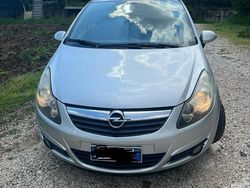 Grigio Usata 2010 Opel Corsa Due volumi | 1800 € (Buon prezzo)