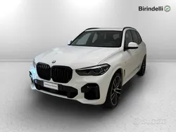 Alpinweiss iii pastello Usata 2022 BMW X5 M Sport SUV | 51.500 € (Ottimo prezzo)