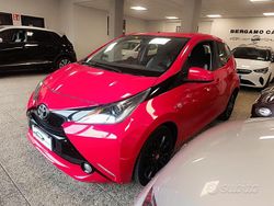 Rosso Usata 2015 Toyota Aygo X-clusiv Due volumi | 7200 € (Buon prezzo)