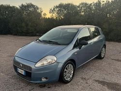Usata 2009 Fiat Grande Punto Due volumi | 2400 €