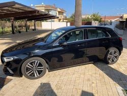 Nero Usata 2019 Mercedes A180 Tre volumi | 22.000 € (Buon prezzo)