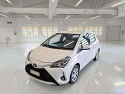 Bianco Usata 2019 Toyota Yaris Hybrid Business Edition Due volumi | 12.300 € (Buon prezzo)