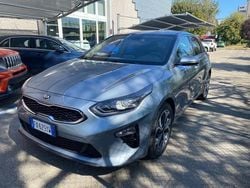 Grigio metallizzato Usata 2019 Kia Ceed GT-Line Due volumi | 16.900 €