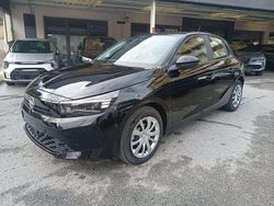Nero Nuova 2025 Opel Corsa Edition Tre volumi | 15.000 € (Ottimo prezzo)