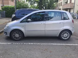 Usata 2009 Lancia Musa Monovolume | 4500 € (Buon prezzo)
