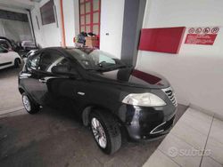 Nero Usata 2015 Lancia Ypsilon Due volumi | 7500 € (Buon prezzo)