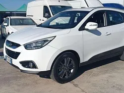 Bianco Usata 2015 Hyundai ix35 Xpossible SUV | 10.900 € (Buon prezzo)
