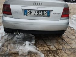 Grigio Usata 2000 Audi A4 Tre volumi | 1400 € (Super prezzo)