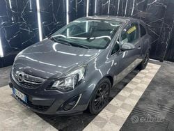 Grigio Usata 2012 Opel Corsa Tre volumi | 3490 € (Buon prezzo)