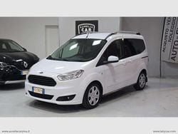 Bianco Usata 2016 Ford Tourneo Courier Titanium Monovolume | 9500 € (Ottimo prezzo)