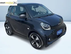 Nero pastello Usata 2023 Smart ForTwo Electric Drive Passion Tre volumi | 15.500 € (Buon prezzo)