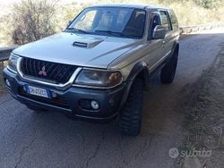 Grigio Usata 2004 Mitsubishi Pajero Sport SUV | 7500 € (Buon prezzo)