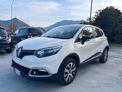 Beige Usata 2015 Renault Captur SUV | 6950 € (Buon prezzo)