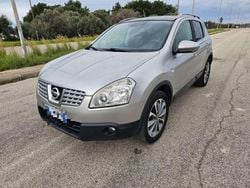 Grigio Usata 2010 Nissan Qashqai SUV | 3900 € (Buon prezzo)