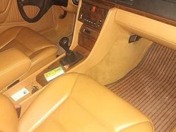 Blu Usata 1991 Mercedes E200 | 3000 €