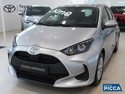 Grigio Nuova 2025 Toyota Yaris Hybrid Active Due volumi | 21.000 € (Buon prezzo)