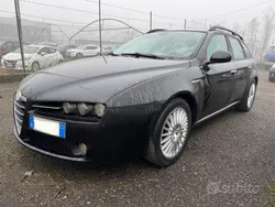 Nero Usata 2007 Alfa Romeo 159 Distinctive Station wagon | 1950 € (Buon prezzo)
