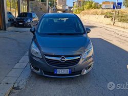 Grigio Usata 2016 Opel Meriva Innovation Monovolume | 5900 € (Molto cara)