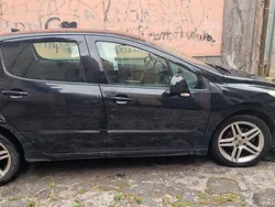 Usata 2010 Peugeot 308 Sportium Tre volumi | 2800 € (Ottimo prezzo)