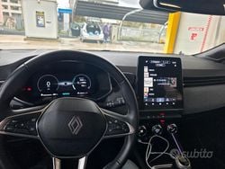 Bianco Usata 2024 Renault Clio V Tre volumi | 17.500 € (Buon prezzo)