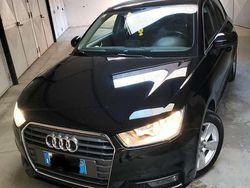 Nero Usata 2016 Audi A1 Sportback Admired Due volumi | 9500 € (Super prezzo)
