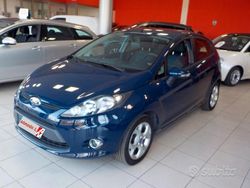 Blu Usata 2012 Ford Fiesta Titanium Tre volumi | 6600 € (Molto cara)