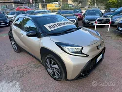 Beige Usata 2022 Toyota Aygo Due volumi | 13.900 € (Buon prezzo)
