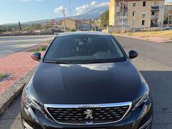 Usata 2018 Peugeot 308 GT Tre volumi | 17.500 € (Cara)
