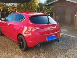 Rosso Usata 2014 Alfa Romeo Giulietta Exclusive Due volumi | 9300 € (Buon prezzo)