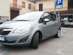 Grigio Usata 2010 Opel Meriva Monovolume | 4800 € (Buon prezzo)