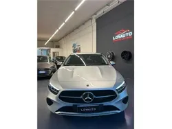 Grigio Usata 2023 Mercedes 180 Advanced Plus Tre volumi | 29.000 € (Ottimo prezzo)