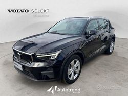 Nero Usata 2022 Volvo XC40 Core SUV | 25.200 € (Buon prezzo)