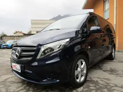 Blu metallizzato Usata 2022 Mercedes Vito Monovolume | 31.999 € (Buon prezzo)