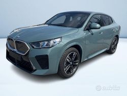 Verde metallizzato Usata 2024 BMW iX2 M Sport SUV | 58.650 € (Molto cara)