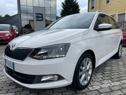 Bianco Usata 2016 Skoda Fabia Ambition Due volumi | 8900 € (Buon prezzo)