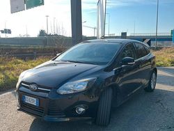 Nero Usata 2012 Ford Focus Titanium Tre volumi | 6800 € (Buon prezzo)