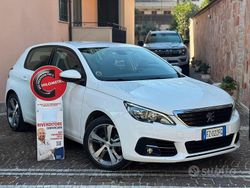 Bianco Usata 2019 Peugeot 308 Allure Tre volumi | 10.990 € (Ottimo prezzo)