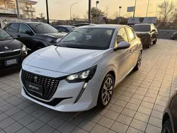 Bianco Usata 2020 Peugeot 208 Active Due volumi | 12.500 € (Cara)