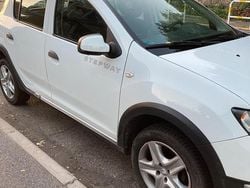 Bianco Usata 2016 Dacia Sandero Stepway SUV | 5200 € (Ottimo prezzo)