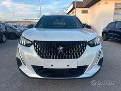 Bianco Usata 2023 Peugeot 2008 GT SUV | 26.500 € (Cara)