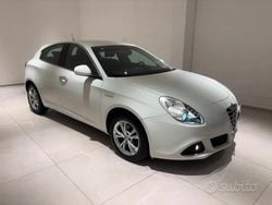 Bianco Usata 2012 Alfa Romeo Giulietta Progression Tre volumi | 7290 € (Buon prezzo)