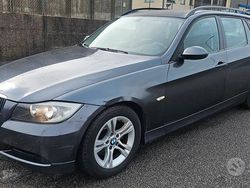 Grigio Usata 2005 BMW 320 Tre volumi | 1500 € (Super prezzo)