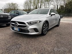 Grigio Usata 2020 Mercedes A160 Business Tre volumi | 19.900 € (Molto cara)