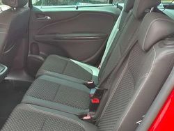 Rosso Usata 2017 Opel Zafira Tourer S Monovolume | 17.000 € (Molto cara)