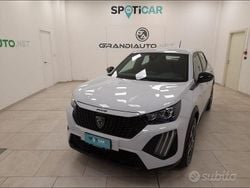 Bianco Usata 2024 Peugeot 2008 Style SUV | 17.900 € (Cara)
