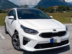 Bianco Usata 2018 Kia Ceed Due volumi | 12.700 € (Cara)