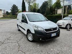 Bianco Usata 2016 Peugeot Partner Monovolume | 6200 €