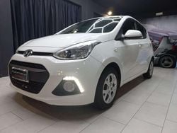Bianco Usata 2014 Hyundai i10 Comfort Due volumi | 6990 € (Buon prezzo)